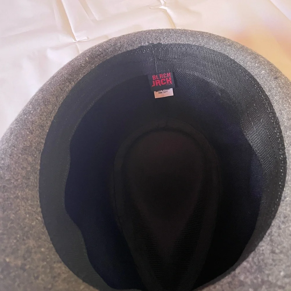 Gray Fedora Hat with Sequence strap
